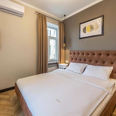 Design Apartment On Mykhailivskyi Ln. 4 Kiev Exterior foto