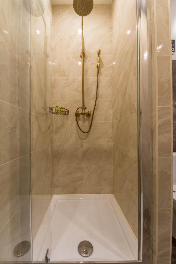 Design Apartment On Mykhailivskyi Ln. 4 Kiev Exterior foto